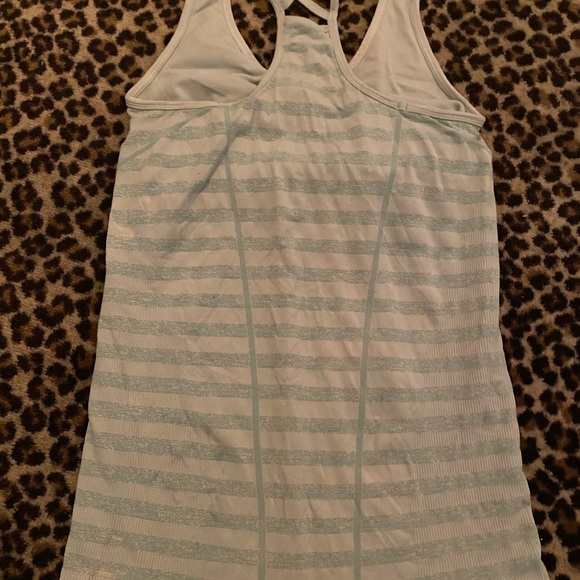 Zella workout top - Picture 2 of 2